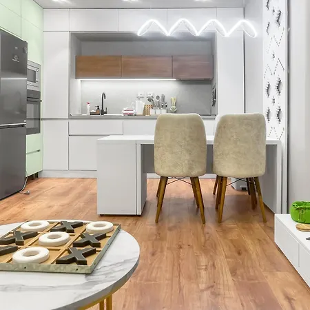 Zeta - Spacious 1br - The Block Area In Apartment *
