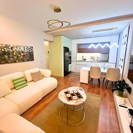 Zeta - Spacious 1br - The Block Area In *