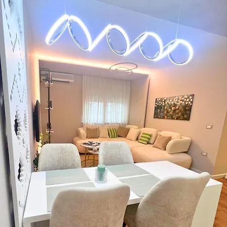 Appartamento Zeta - Spacious 1br - The Block Area In *